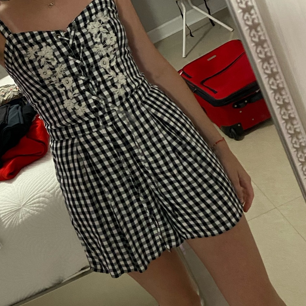 Romper - Picture 4 of 4